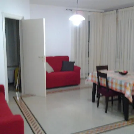 Largo Del Teatro Porto San Giorgio